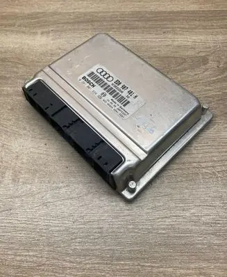 Volkswagen PASSAT B5 Engine control unit/module ECU 8D0907401H 0281001834