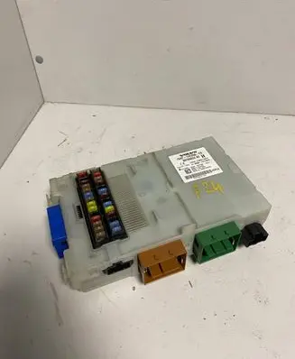 Volvo V70 Fuse module 30765624AE 7G9T14C256FA 3659AF01125TP