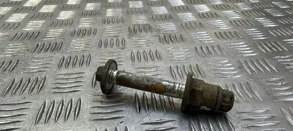 Honda CR-V Rear suspension camber bolt 