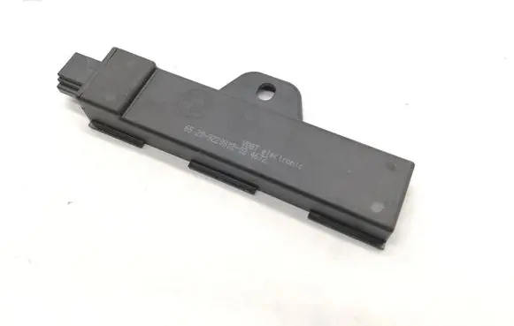 BMW 1 F20 F21 Keyless system antenna 9220832