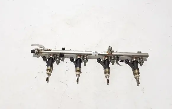 Chevrolet Silverado Fuel main line pipe 12730221