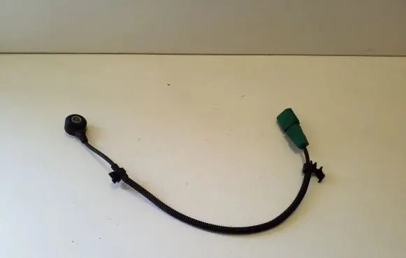 Volkswagen Eos Detonation knock sensor 06E905377A