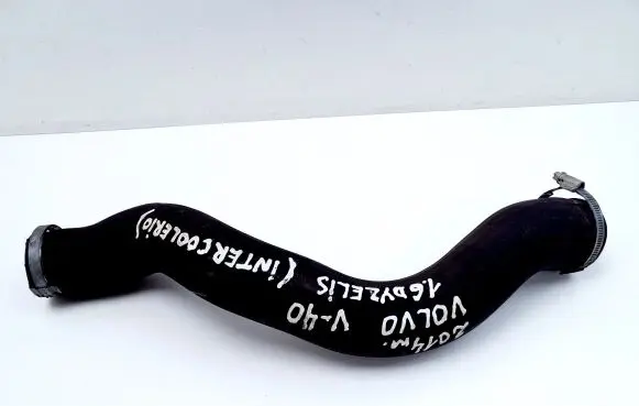 Volvo V40 Intercooler hose/pipe