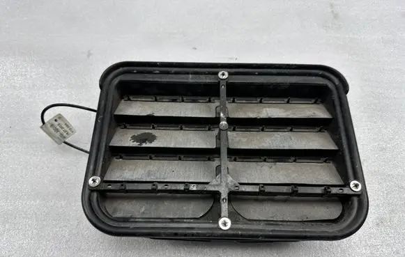 Mercedes-Benz S W222 Quarter panel pressure vent A2229050236