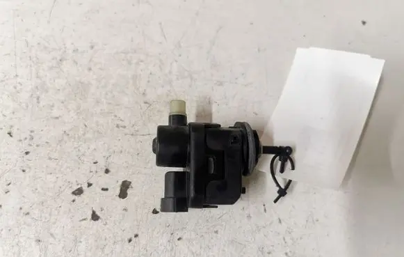 Headlight level adjustment motor