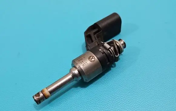Fuel injector