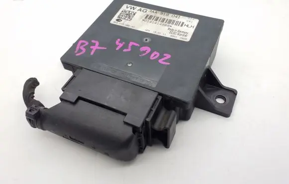 Volkswagen PASSAT B7 Voltage converter/converter module 3AA919041 8ES01045240