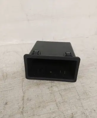 Nissan Cab Star Dashboard storage box/compartment P10411A78000 68473MB40A