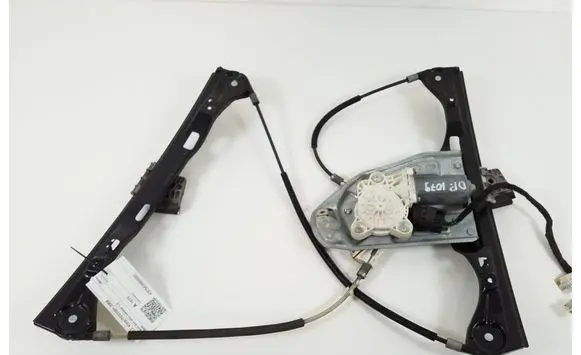 Mercedes-Benz CLC CL203 Front door window regulator with motor