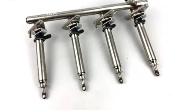 Mercedes-Benz C W205 Fuel injectors set A2640701000 A26407807 3116330
