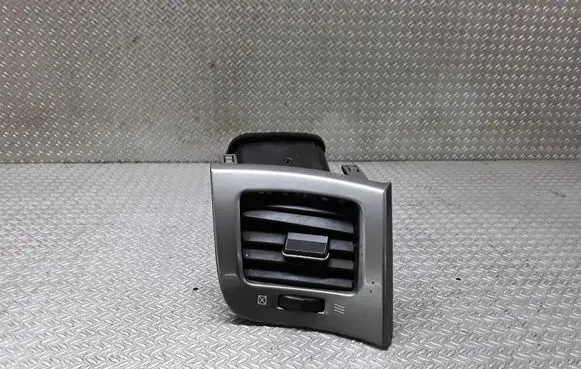 Toyota Avensis Verso Dash center air vent grill 5566044080