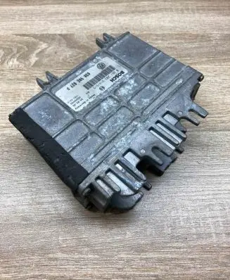 Volkswagen Polo III 6N 6N2 6NF Engine control unit/module ECU 030906027P 0261203914