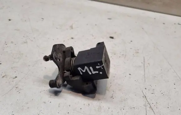 Mercedes-Benz ML W163 Accelerator pedal position sensor A0125423317