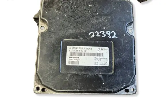 Mercedes-Benz C W203 Engine control unit/module A2711534379 5WK90473