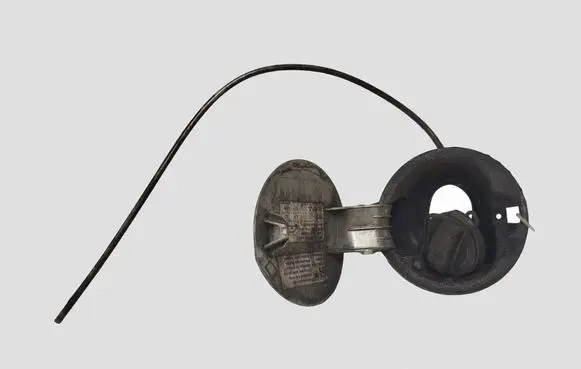 Volkswagen PASSAT B6 Fuel tank cap 3C0809857