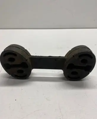 Chevrolet Camaro Muffler mount bracket/holder 92231199