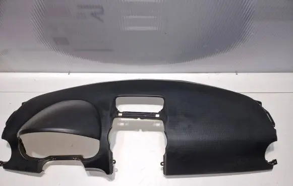 Mitsubishi Colt Dashboard MR951727 XM1T01 32872000