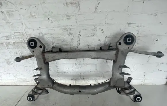 BMW 1 E81 E87 Rear subframe 9033 19807