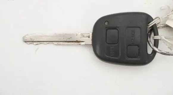 Toyota Avensis T250 Ignition key/card 