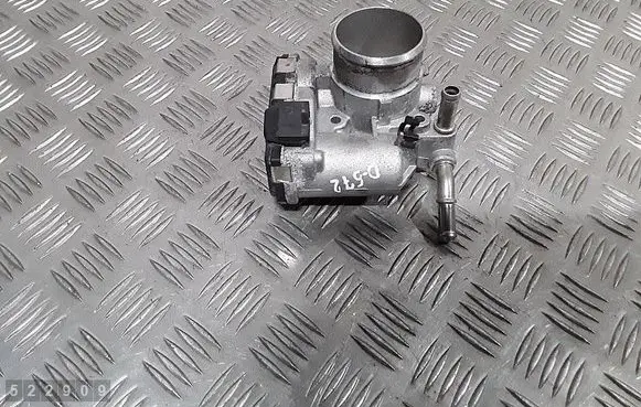 Hyundai i30 Throttle valve 3510003AA0
