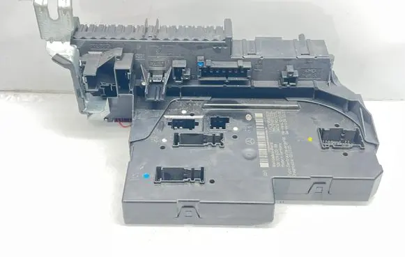 Mercedes-Benz E W212 Comfort/convenience module 2129060005 2129021201 2129012304
