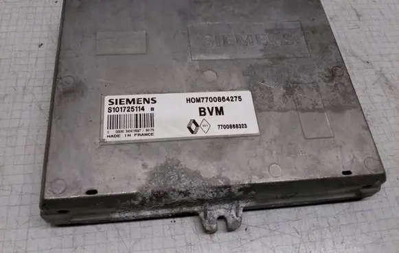 Renault Laguna I Engine control unit/module 7700868323 HOM7700864275 S101725114