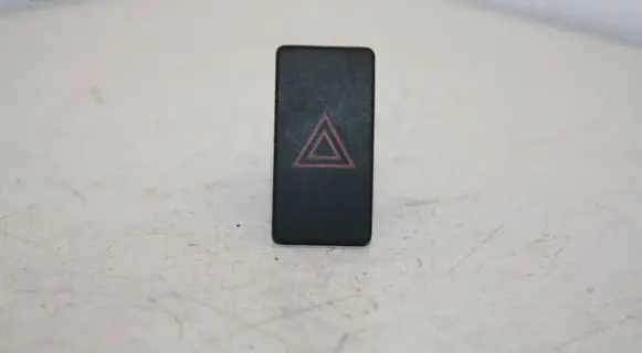 Toyota Avensis T270 Hazard light switch 15B279