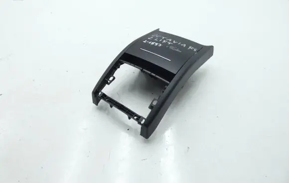 Skoda Octavia Mk2 (1Z) Glove box central console 1Z0863284