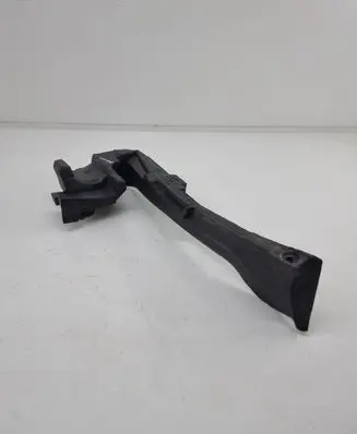 Porsche Macan (95B) Other engine bay part 95B823731A