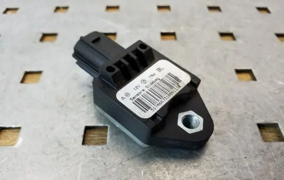 Fiat Croma Airbag deployment crash/impact sensor
