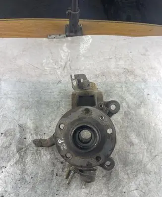 Volkswagen Golf Plus Front wheel hub spindle knuckle