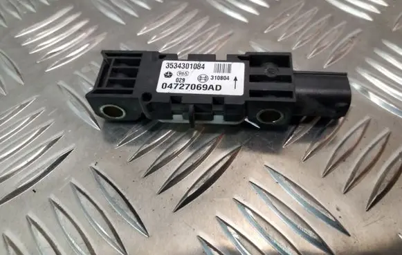 Chrysler Voyager Airbag deployment crash/impact sensor 04727069AD