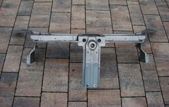 Dacia Logan II Top upper radiator support slam panel