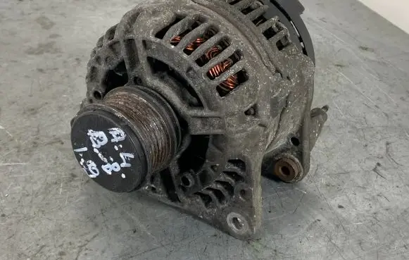 Audi A4 S4 B6 8E 8H Generator/alternator 038903023L