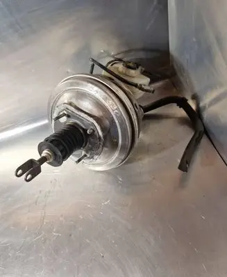 BMW 5 E60 E61 Brake booster