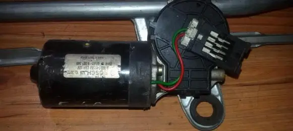 BMW 3 E46 Wiper motor 0390241384