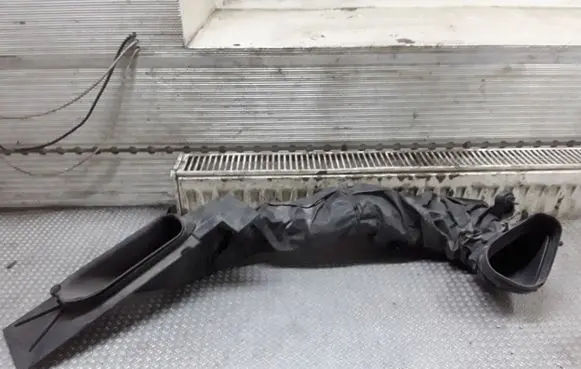 Opel Insignia A Air intake duct part 