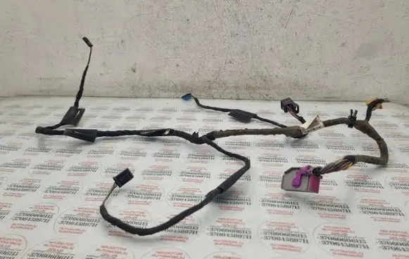 Volkswagen Golf Plus Front door wiring loom 5M0971557B