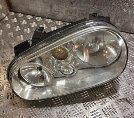 Volkswagen Golf IV Headlight/headlamp 1J1941015B