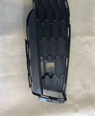 Skoda Kamiq Front bumper lower grill 658807368 636600100 3200201122