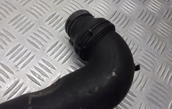 Seat Altea XL Turbo air intake inlet pipe/hose 