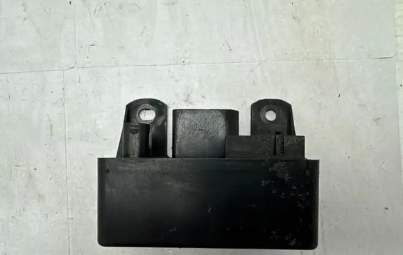 Mercedes-Benz E W211 Light relay PA6GF30
