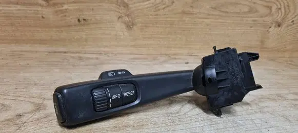 Volvo S40 Indicator stalk 17D770