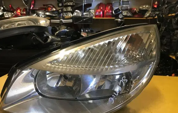 Renault Scenic II - Grand scenic II Headlight/headlamp