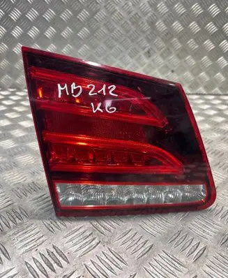 Mercedes-Benz E W212 Tailgate rear/tail lights A2129061903