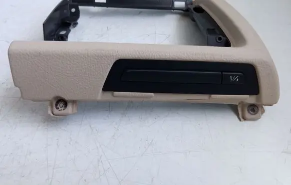 BMW 7 F01 F02 F03 F04 Glove box frame 9143956