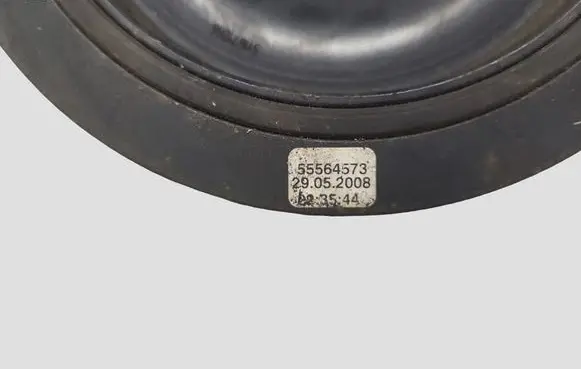 Opel Zafira B Crankshaft pulley 55564573