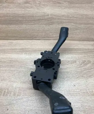 Audi A3 S3 8L Wiper turn signal indicator stalk/switch 8L0953513G 1207623