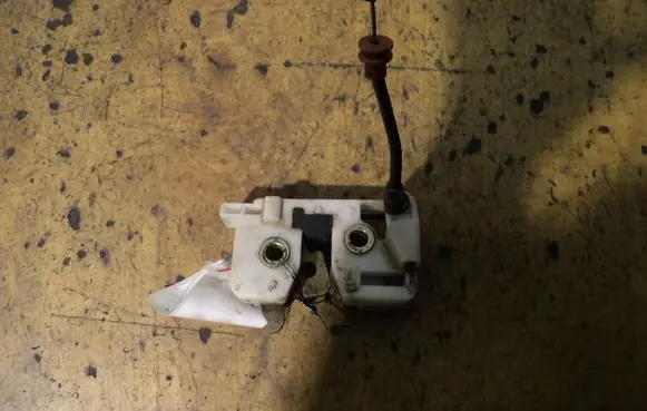 Ford Ka Tailgate/trunk/boot lock/catch/latch