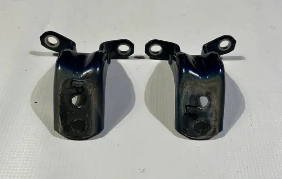 Front door hinge set